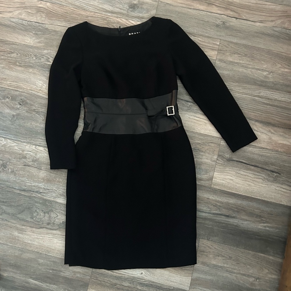 Shani black leather waist trim 3/4 length dress size 4